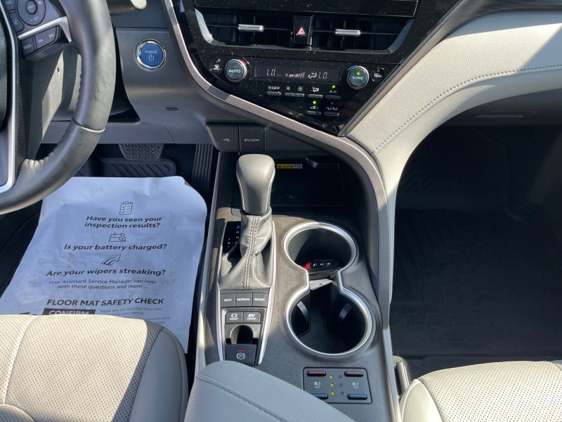 2023 Toyota Camry Hybrid XLE