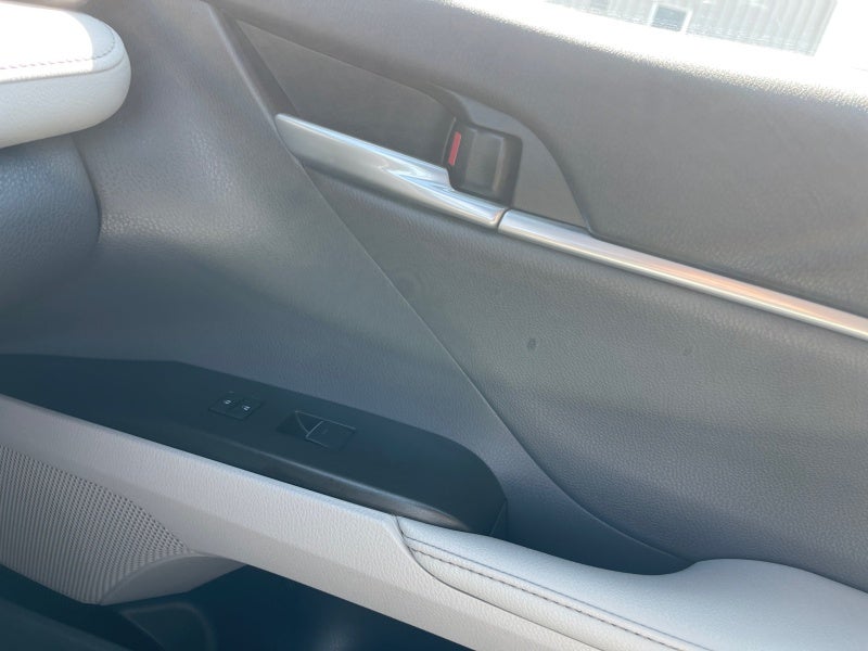 2023 Toyota Camry Hybrid XLE