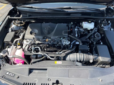 2023 Toyota Camry Hybrid XLE