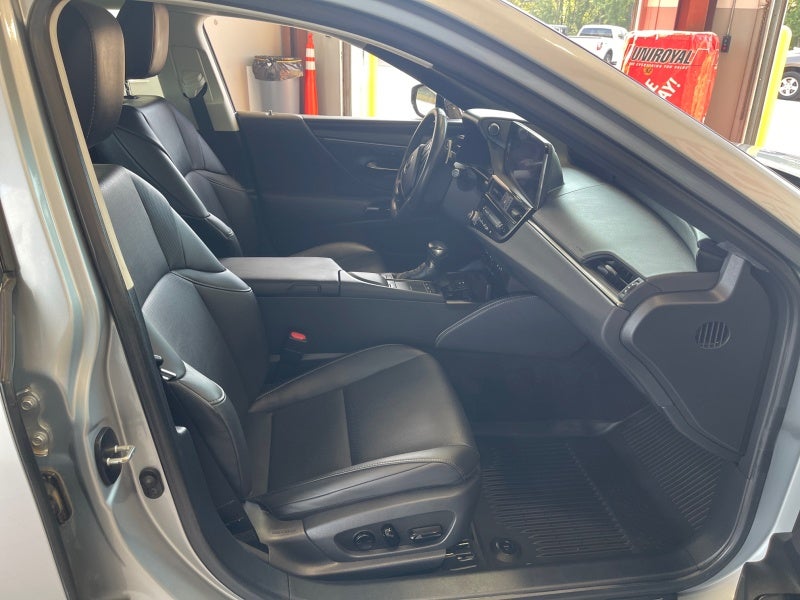 2022 Lexus ES ES 350