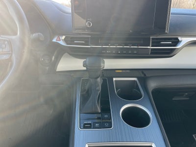 2025 Toyota Sienna LE
