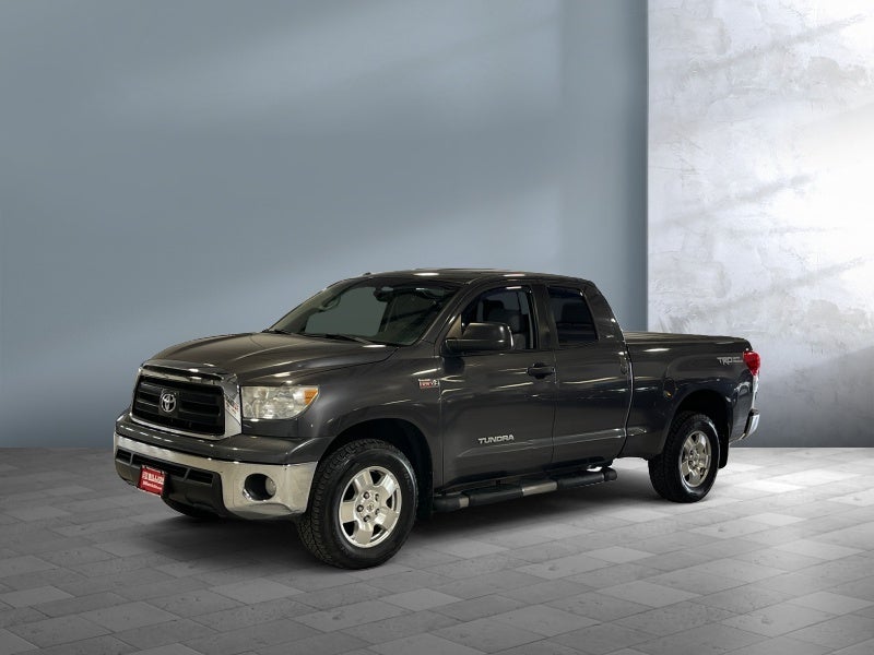 2011 Toyota Tundra 4WD Truck GRADE