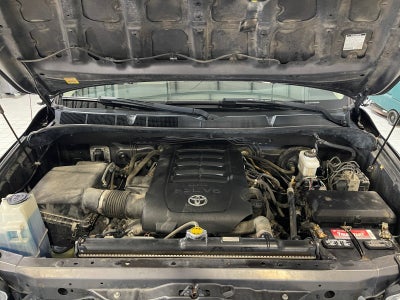 2011 Toyota Tundra 4WD Truck GRADE