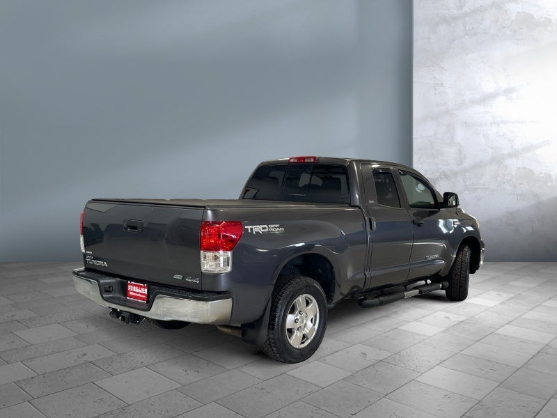 2011 Toyota Tundra 4WD Truck GRADE