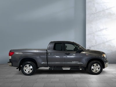 2011 Toyota Tundra 4WD Truck GRADE