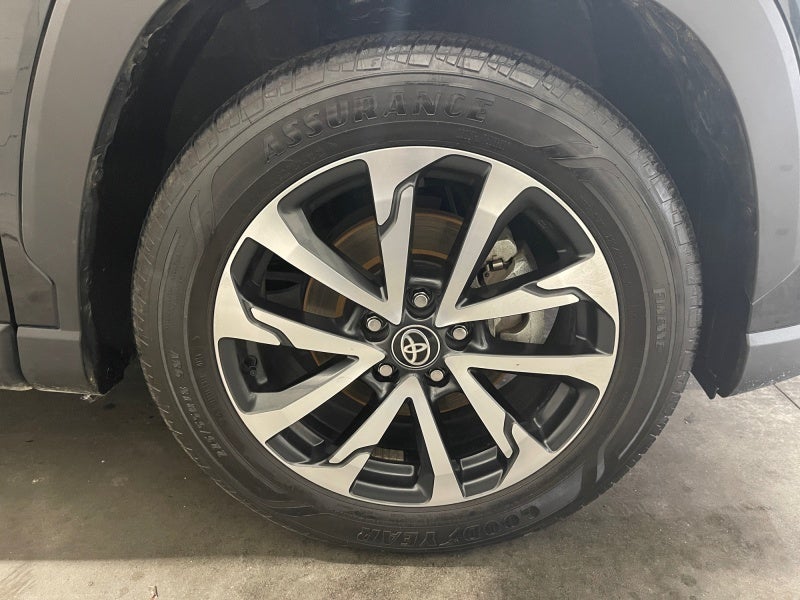 2024 Toyota Corolla Cross XLE