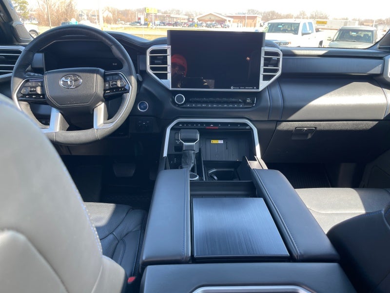 2024 Toyota Sequoia SR5