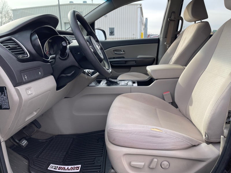 2016 Kia Sedona LX