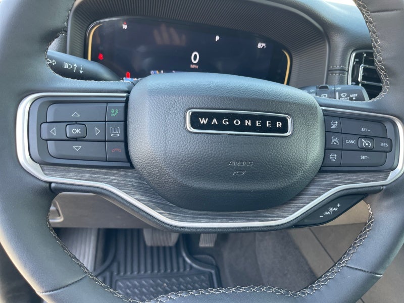 2024 Jeep Wagoneer L Series III - Photo 20