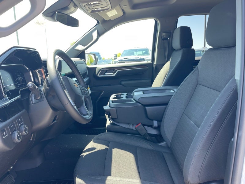 2025 Chevrolet Silverado 1500 LT (2FL)