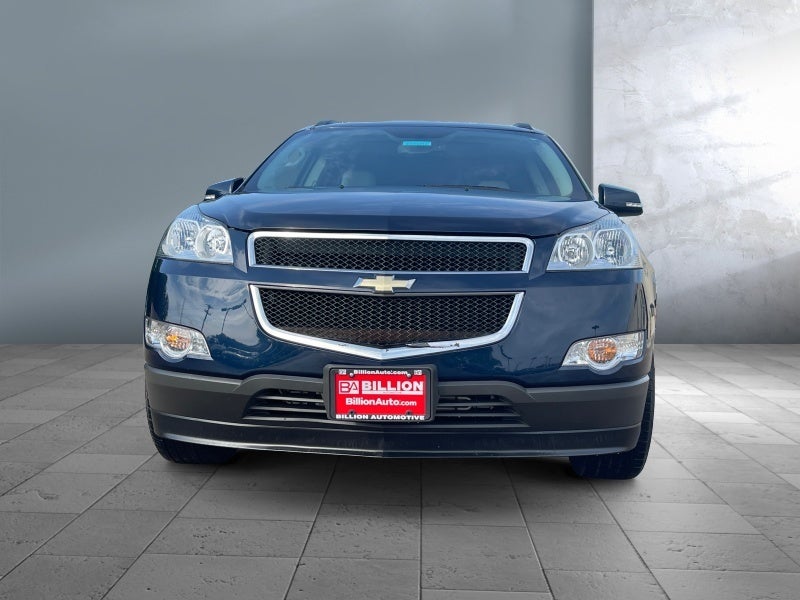 Used 2011 Chevrolet Traverse 2LT with VIN 1GNKRJED5BJ391327 for sale in Clinton, IA