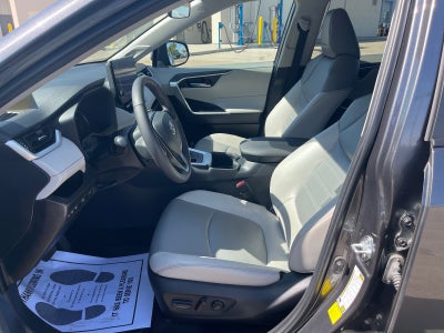 2023 Toyota RAV4 XLE Premium