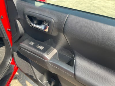 2022 Toyota Tacoma 4WD SR