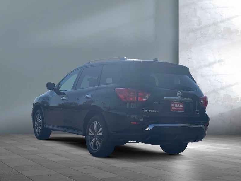 2019 Nissan Pathfinder SL