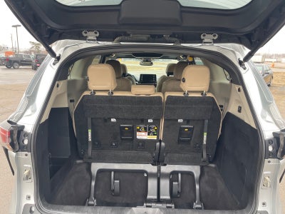 2024 Toyota Sienna XLE