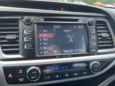 2019 Toyota Highlander SE