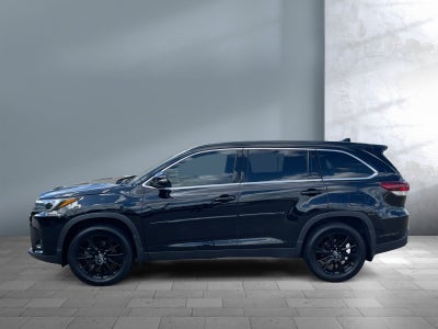 2019 Toyota Highlander SE