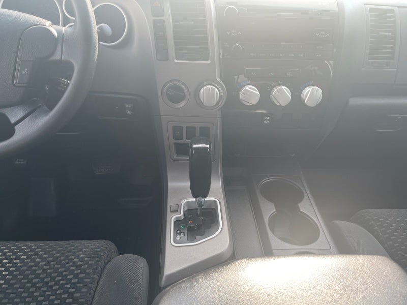 2013 Toyota Tundra 4WD Truck GRADE