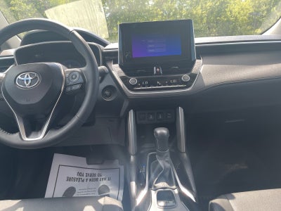 2024 Toyota Corolla Cross XLE