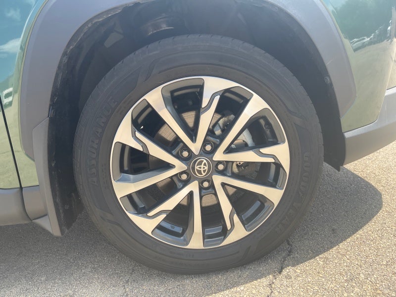 2024 Toyota Corolla Cross XLE