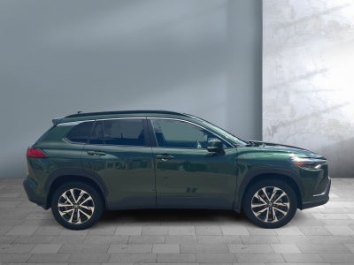 2024 Toyota Corolla Cross XLE