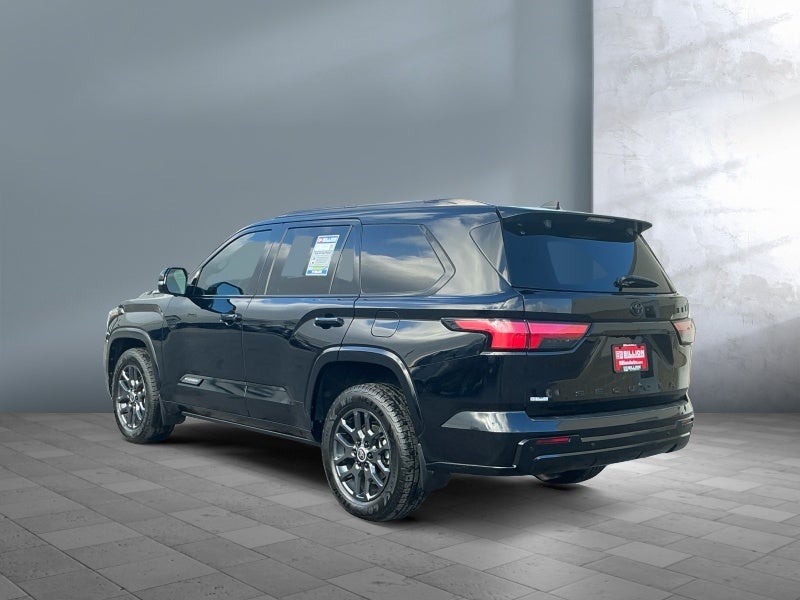 2024 Toyota Sequoia SR5