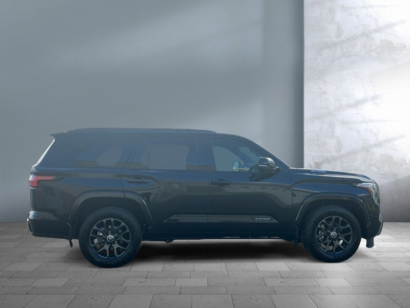 2024 Toyota Sequoia SR5