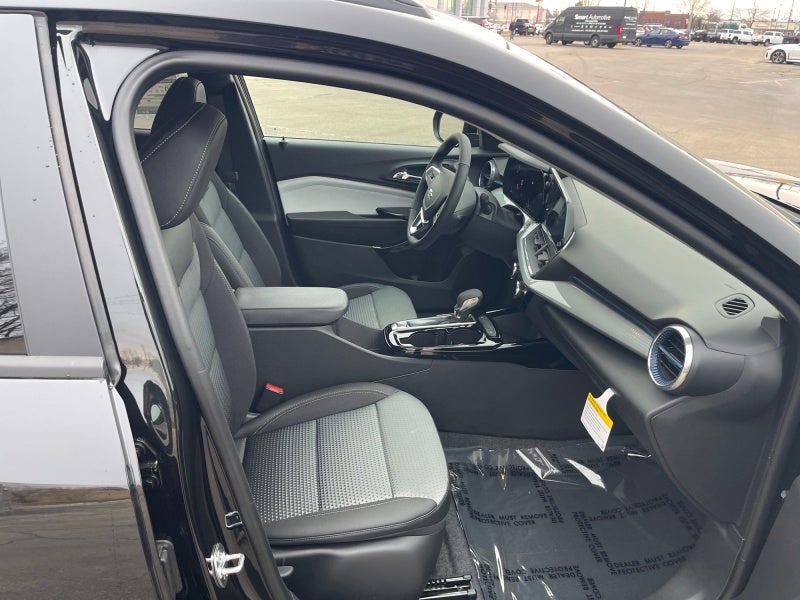 2026 Chevrolet Trax LT - Photo 15