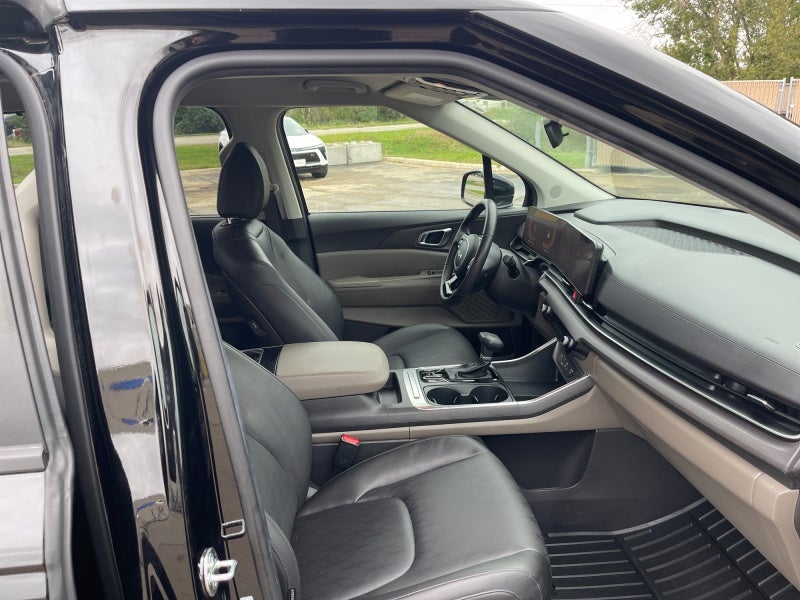 2025 Kia Carnival EX