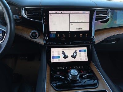 2022 Jeep Grand Wagoneer Series III