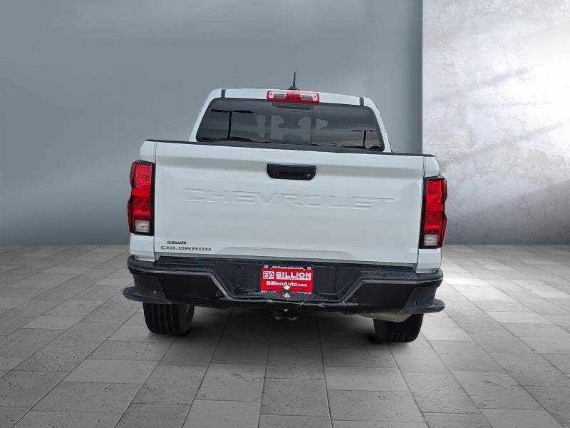 2024 Chevrolet Colorado WT