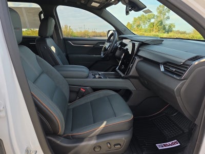 2025 GMC Acadia AT4