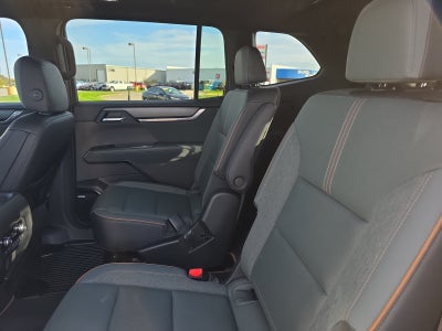 2025 GMC Acadia AT4