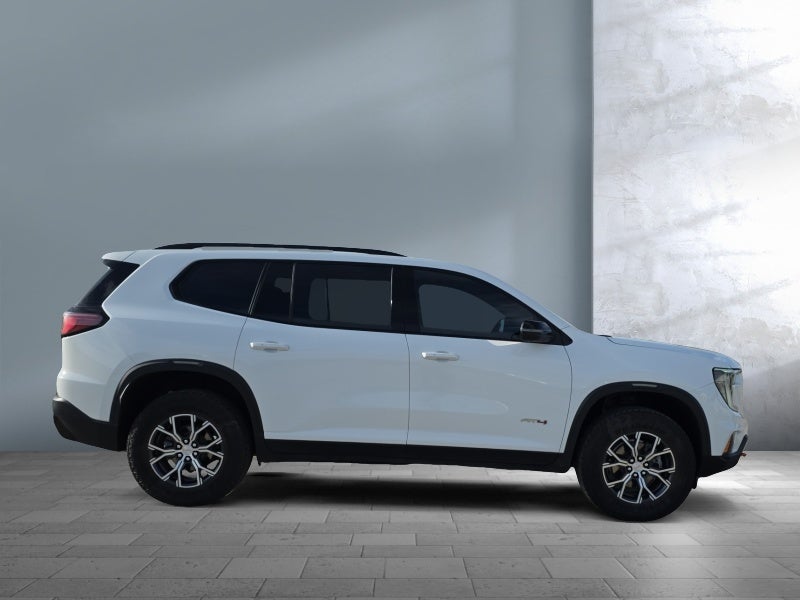 2025 GMC Acadia AT4