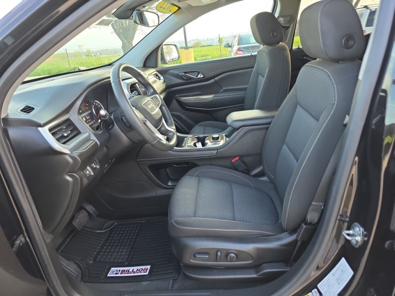 2022 GMC Acadia SLE