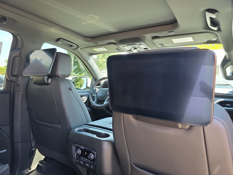 2024 Chevrolet Suburban RST