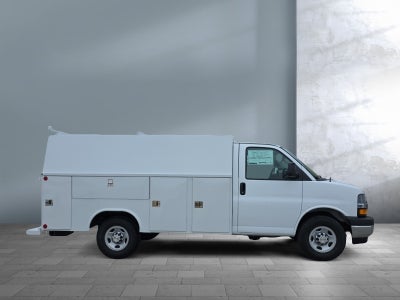 2026 Chevrolet Express Cutaway 3500 1WT