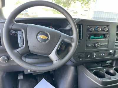 2025 Chevrolet Express Cutaway 3500 1WT