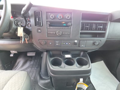 2025 Chevrolet Express Cutaway 3500 1WT