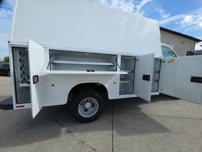 2025 Chevrolet Express Cutaway 3500 1WT
