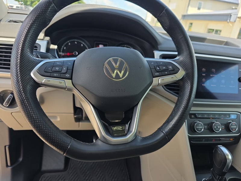 2021 Volkswagen Atlas 3.6L V6 SE w/Technology R-Line