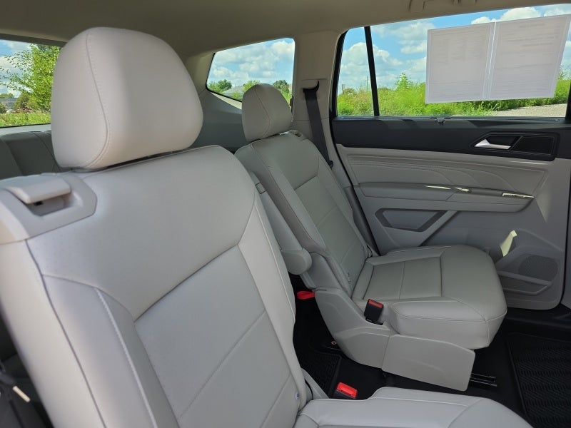 2021 Volkswagen Atlas 3.6L V6 SE w/Technology R-Line
