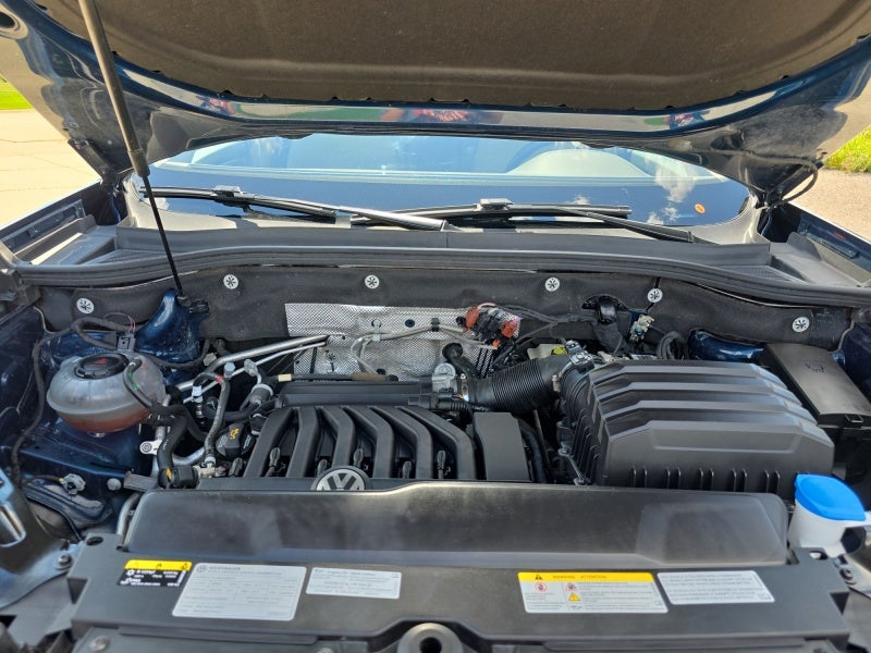 2021 Volkswagen Atlas 3.6L V6 SE w/Technology R-Line