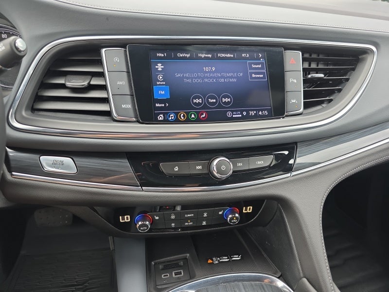 2024 Buick Enclave Essence