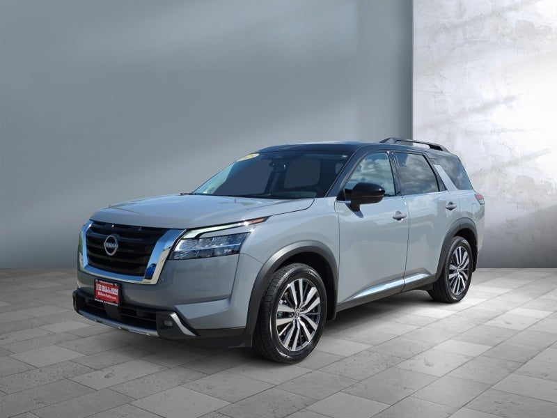 2022 Nissan Pathfinder Platinum