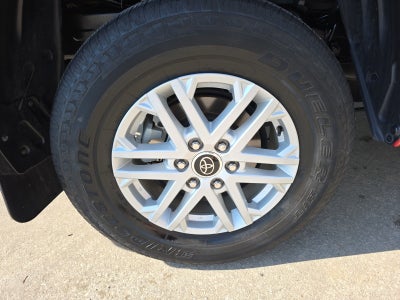 2023 Toyota Tundra 4WD SR5