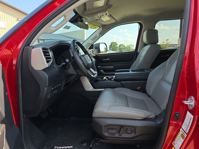 2023 Toyota Tundra 4WD SR5