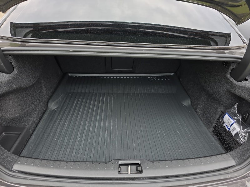 2024 Volvo S60 Recharge Plug-In Hybr Core Dark Theme