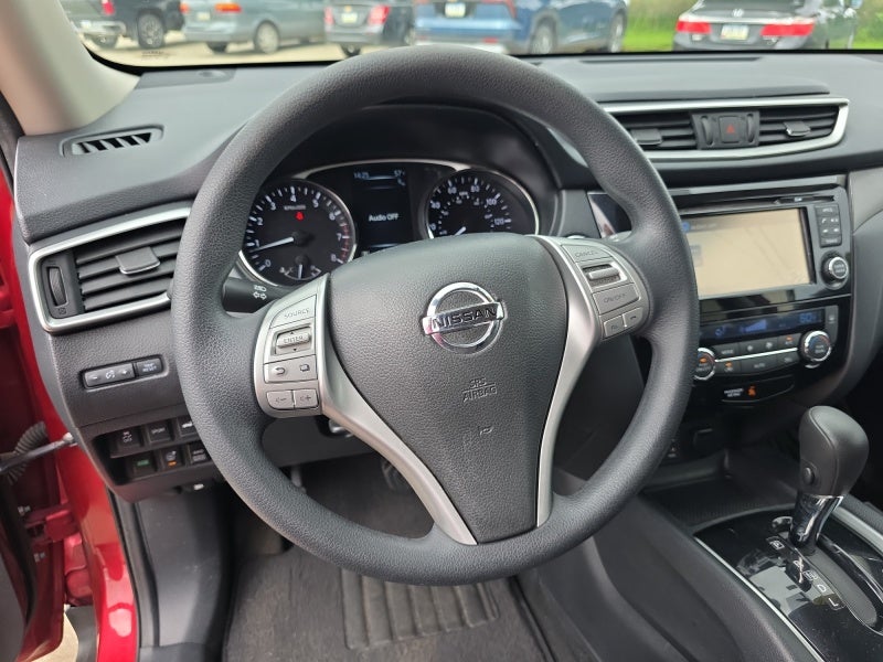 2016 Nissan Rogue SV